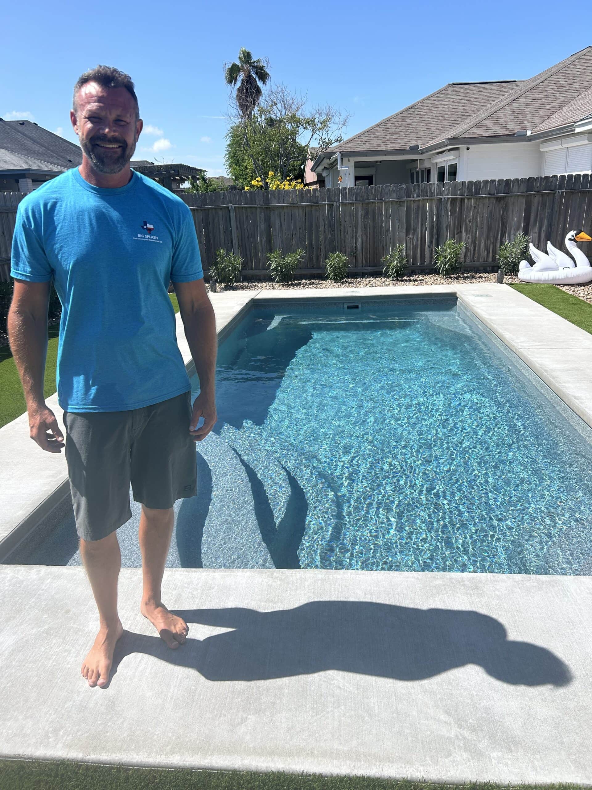 pool maintenance professional