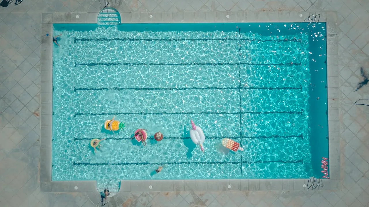 pool filter maintenance service
